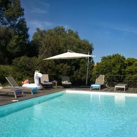 Villa Hauts De La Testa Avec Piscine, Vue Mer Vila