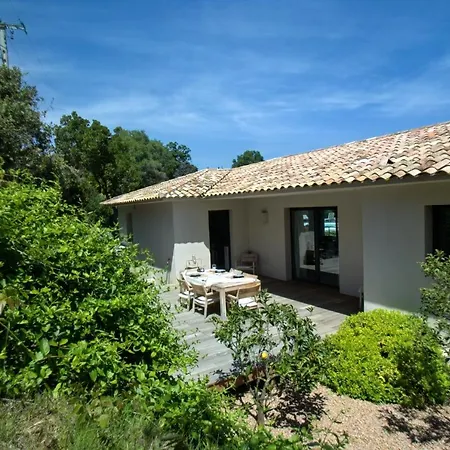 Villa Hauts De La Testa Avec Piscine, Vue Mer וילה זונזה